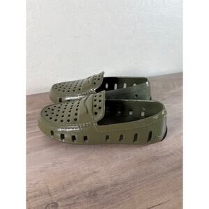 Floafers kids Youth Prodigy Driver Shiny Green Cypress Patent/ Black Sz  J1 NWOT